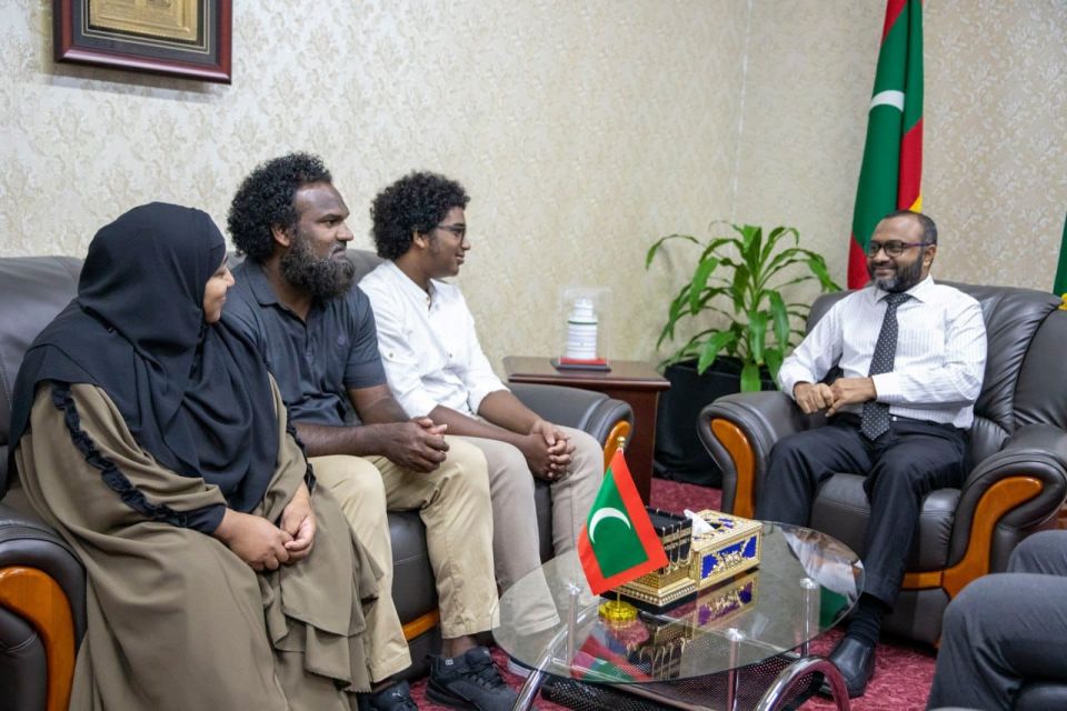 Quran hithu dhaskuri 15 aharuge Alaavee aa minister Shaheem bahdhalu kurahvvaifi 