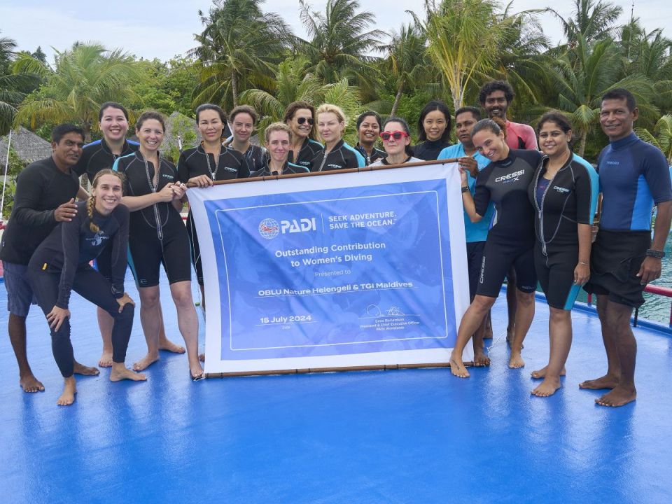 Outstanding contribution to female diving award Raajje ah