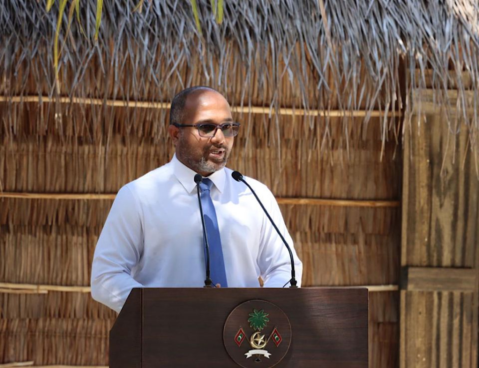 Minister Ihusan ah MNDF in security dheyn fashaifi