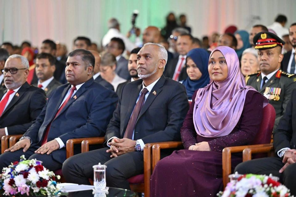 Qaumee dhuvahuge jalsaagai firihenun Sajidha aa salaam nukurumun Maumoon kanboduvun faalhukoffi!