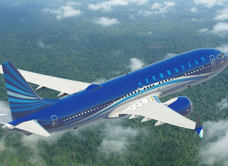 Fini moosumaa dhimaakoh Azerbaijan airlines ge dhathuruthah Raajje ah 