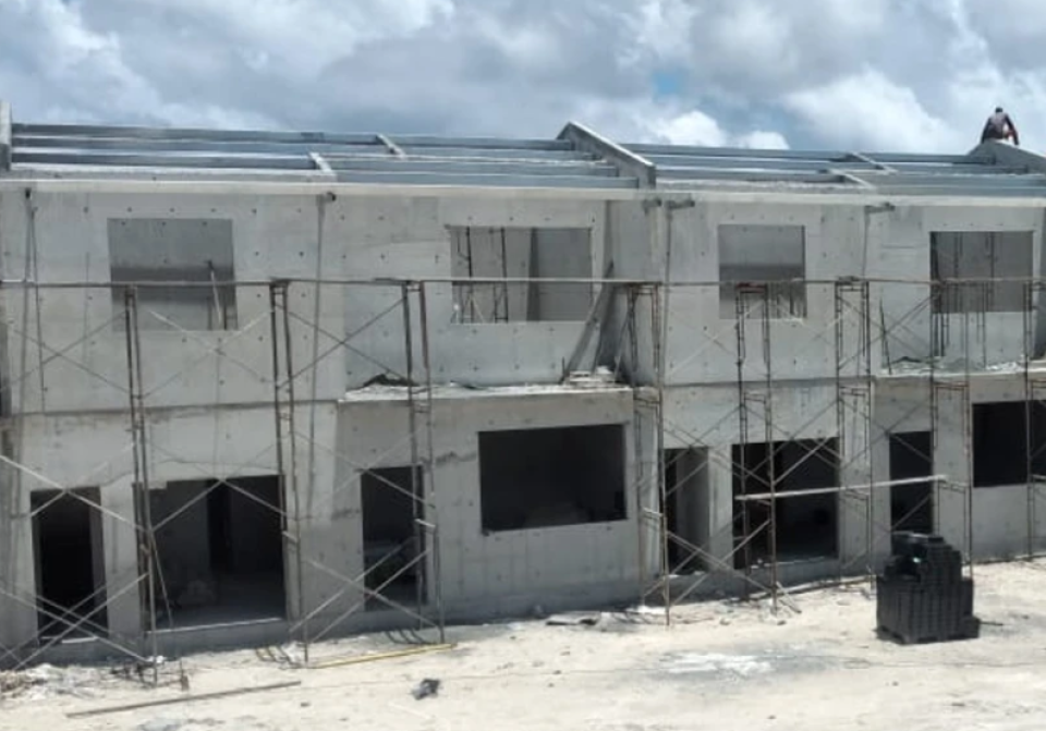 Thinadhoo gai sarukaarun imaaraai kuramundhaa 200 Housing Unit  ge 47 percent  massaikah nimijje