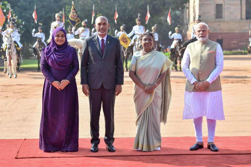 President and First Lady receive ceremonial welcome in India