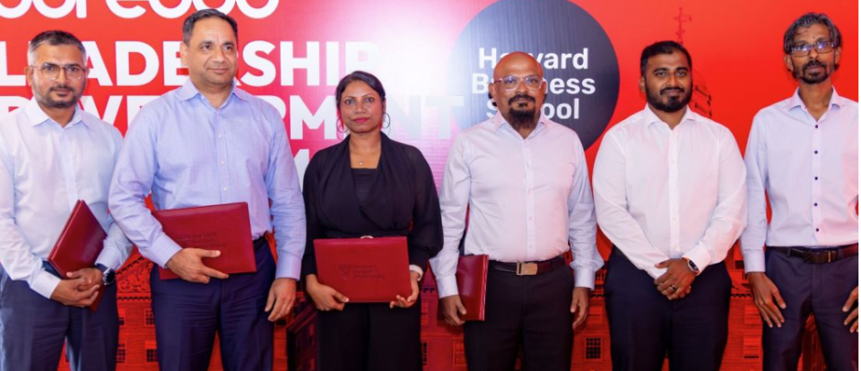 Ooredoo 6 muvazzafaku, dhuniey ge ehmme molhu eh university kamah vaa Howard in thamreenu kohffi