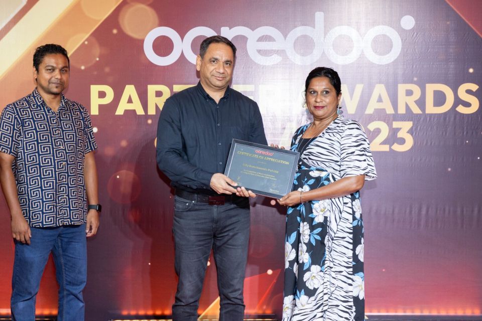 Ooredoo partnerunge agu vazankoh award dheefi 