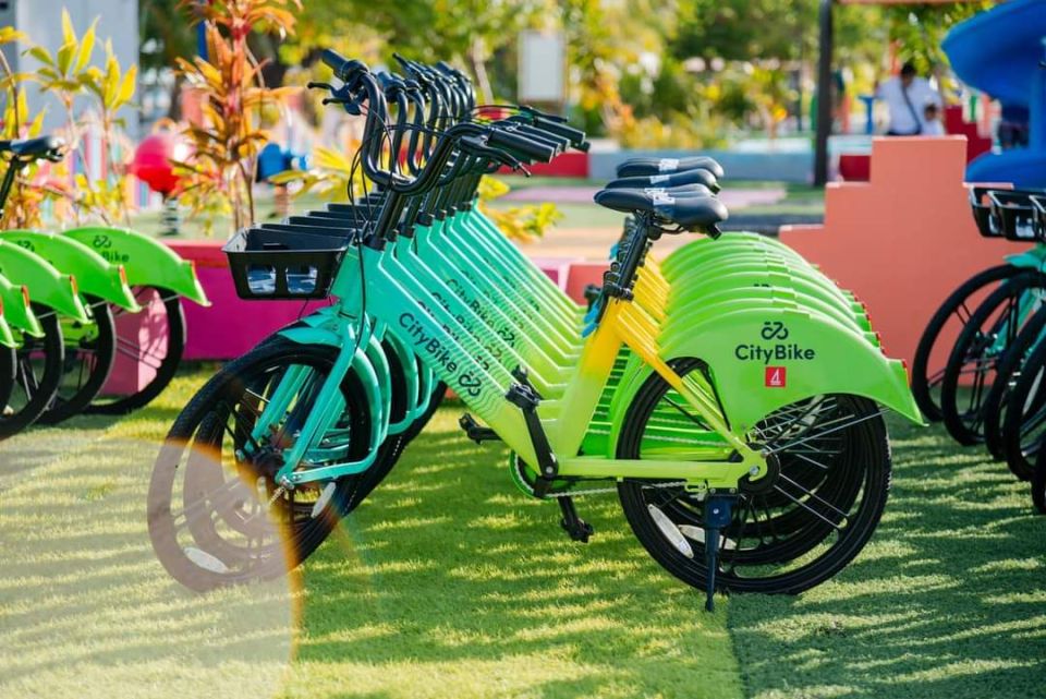 Rajjeyge 6 rasheh gai dhiriulhey kudhinnah BML in 300 bicycle hadhiyaa koffi