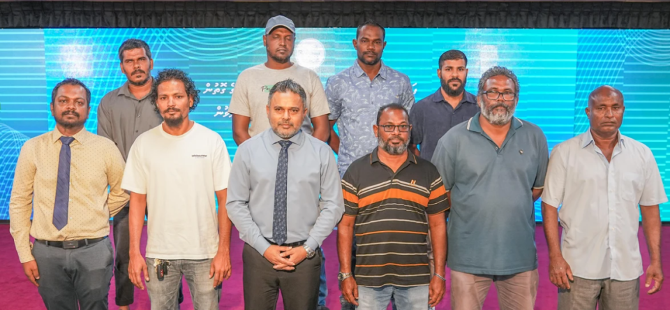 Farumahuge mass veri kan tharaqee kuran dhookuraa loan ge furathama installment, miadhaa hama ah 20 faraathakah dhookoffi