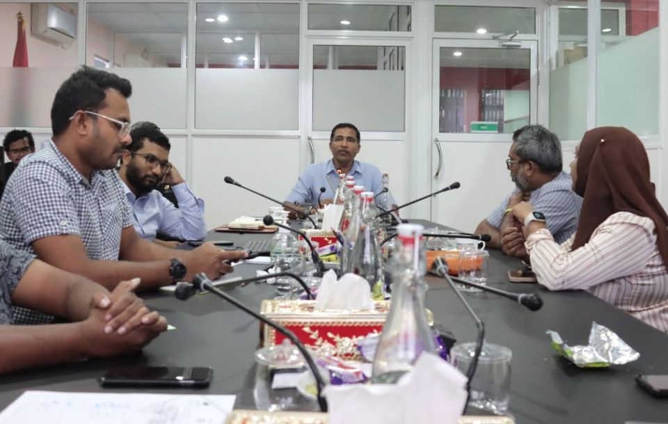 Thahugeegee noosverikamuge inaamu dheefaivanee usoolaa hilaafah: Fandiyaarun