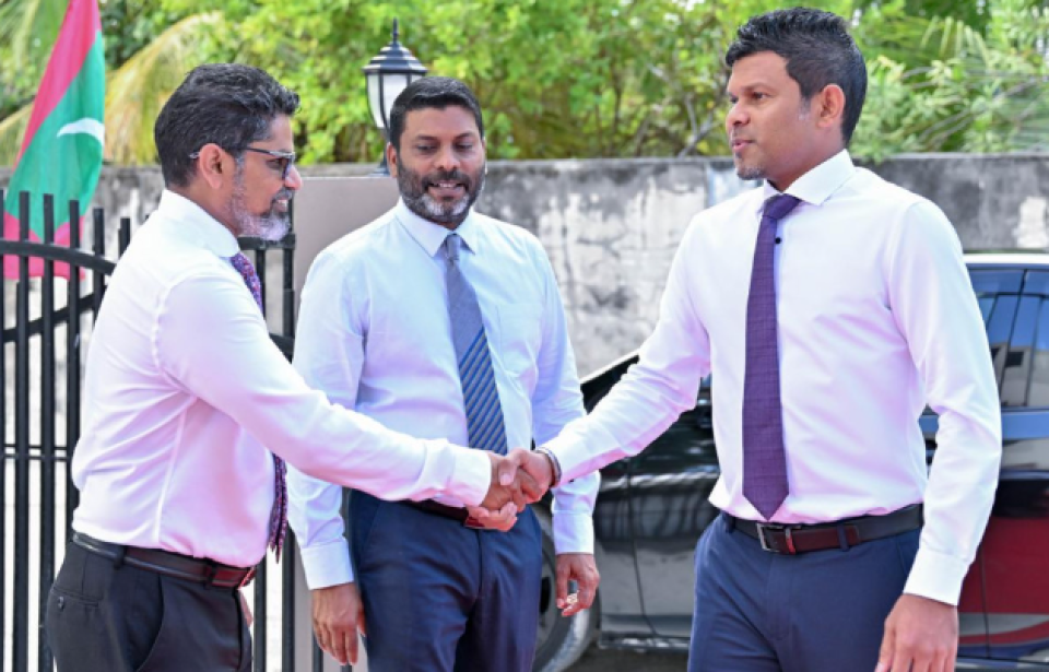 Iqthisaadhah dhirun anna minvarun mihaaru nunimi huri mashroou thah ves ninmaane: Naibu Raees