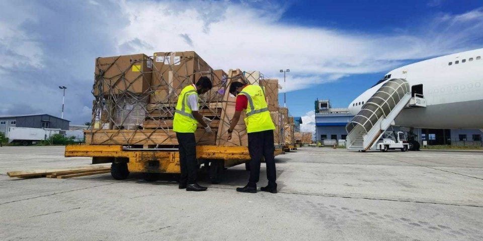 Sea to Air cargo ge hidhumathaa, British Airways in gulhijje, 8.2 Tonuge mudhaa Canada ah fonuvaifi