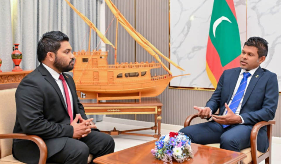 Raees Muizzu ge siyaasathu thah dhuniye in ves balaigenfi: Naibu raees