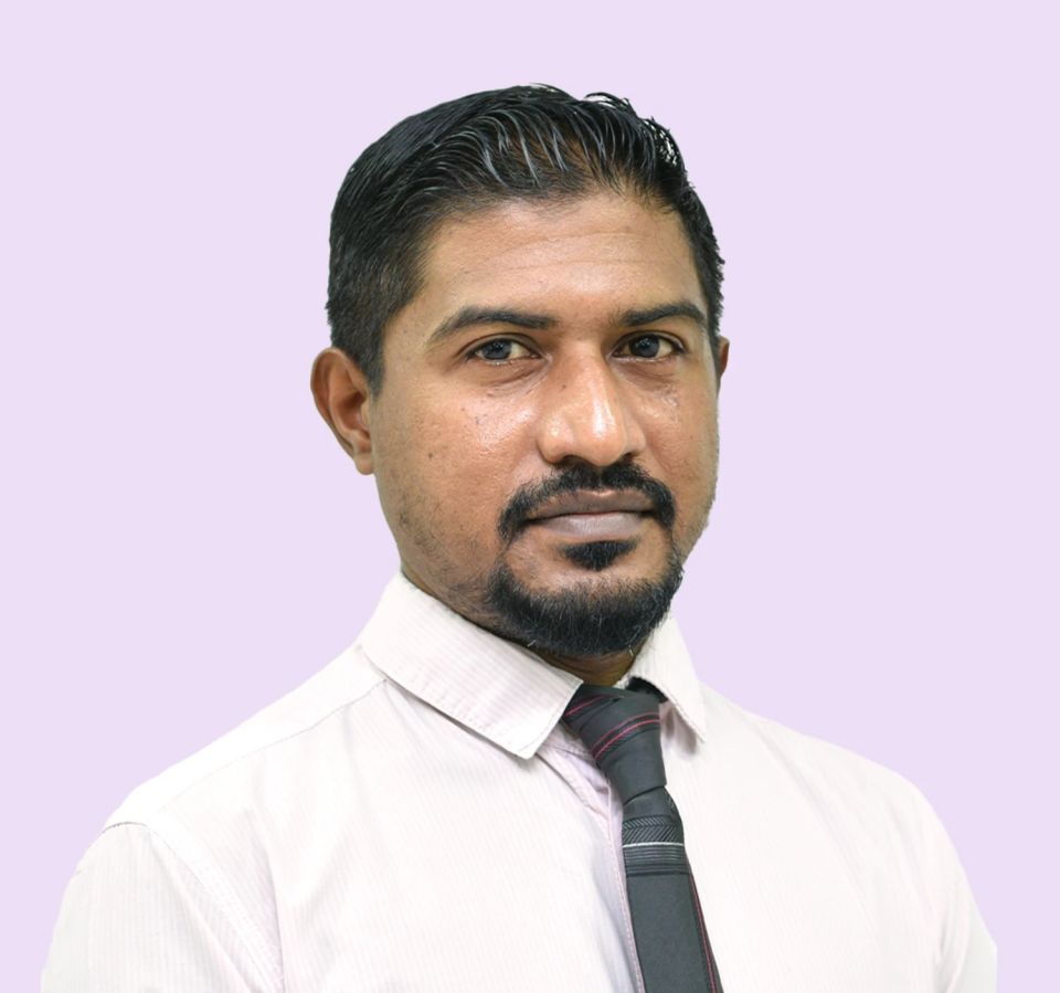 Nashaath aai Asif vakikuran ninmai Zahir ge magaamu dhamahattaifi