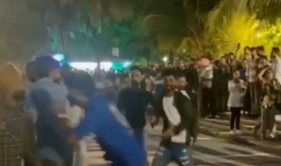 Artificial beach gai maaraamaari hingi bidheyseen ah fiyavalhu alhaanan: Shamaan