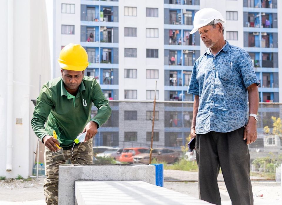 Hulhumale' ge dhevana fiyavaheegai gym park eh tharaggee kuranee 