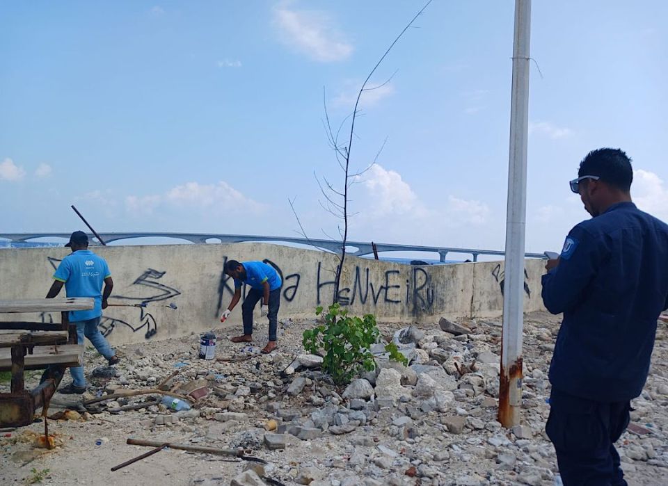 Male' ge magumathee kurahaafai huri ijthimaaee minganduthakaa hilaafu graffiti thah fuhenee 