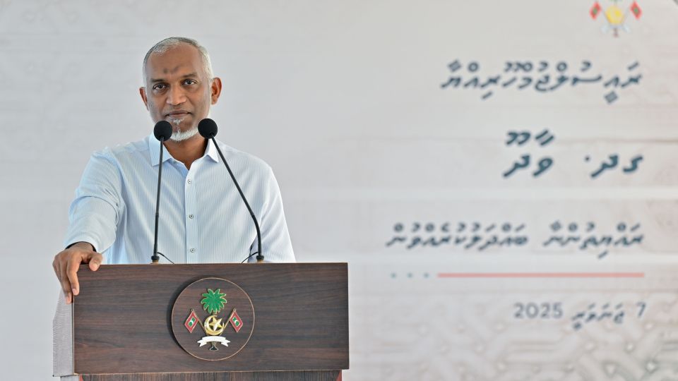 Baeh ninmunthah ninman undhagoo, goas niyatheh neiy: Raees