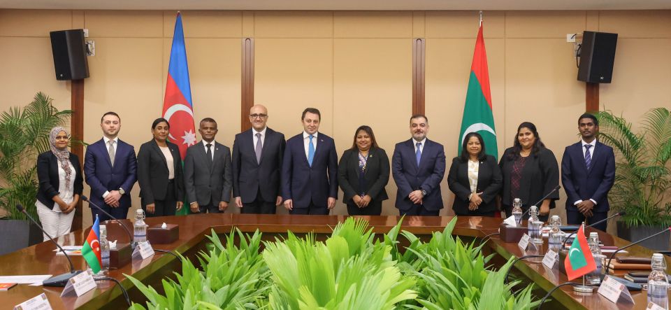 Azerbaijan aa eku bilateral consultation badhdhaluvun baavvaifi