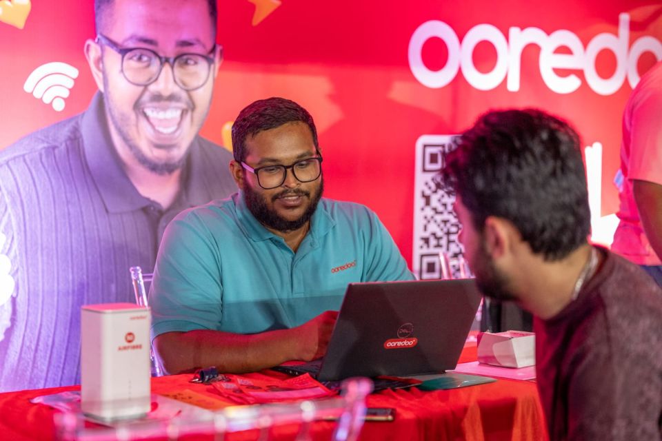 Golden futsal challenge gai Ooredoo ge promotion gai baiverive dhe meehakah colombo dhekolhu ticket hodhumuge furusathu!