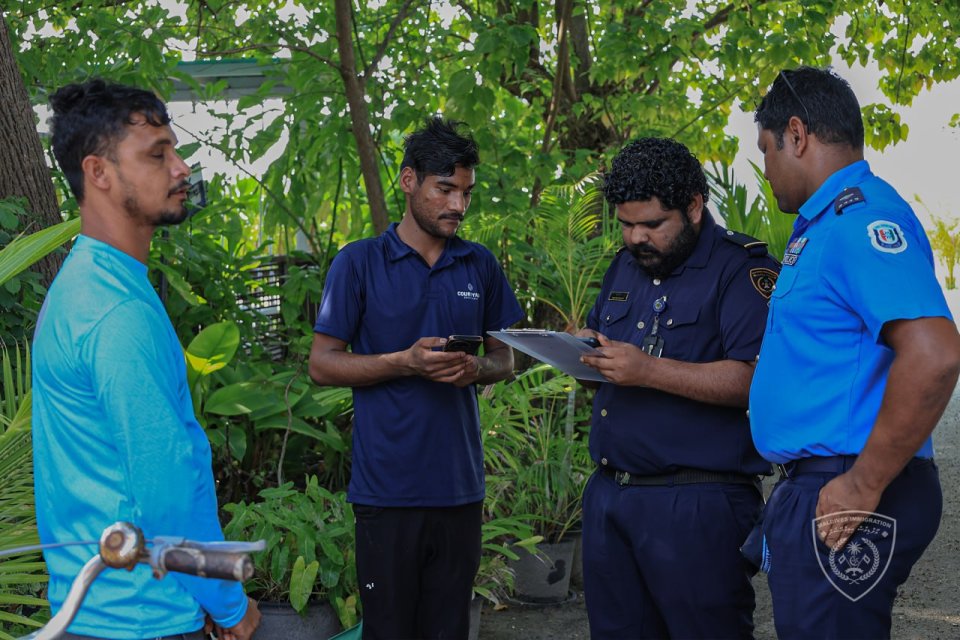 Immigration nabs 46 illegal immigrants from Kaafu Huraa