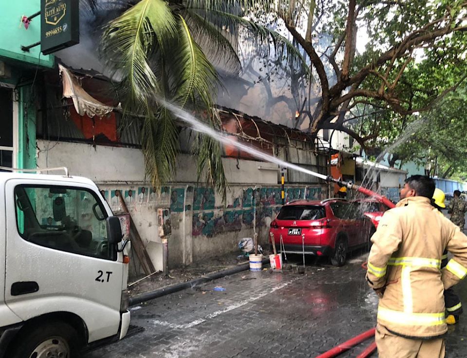 M. House Plaza geygai alifaanuge haadhisaa eh higaifi