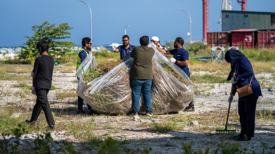 Roadha ah airport saafu kuran MACL ge gina muvazzafun baiverivehje