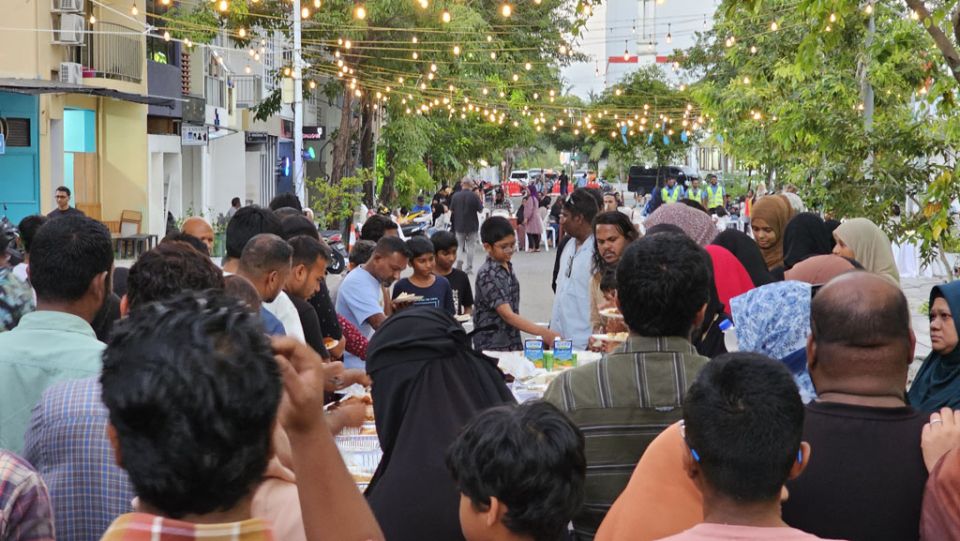 Mi mahuge 12 vana dhuvahuge kurin rodha inaayah dhinumah angaifi