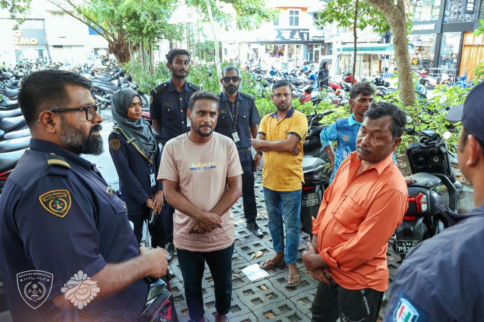 Heenaamaa ge parking sarahadhdhun 4 bidheyseen athulaigenfi