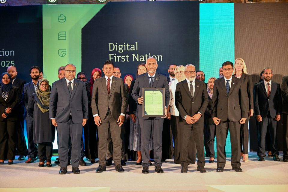 Technology gai ingilaabu gennan feshi 2.0 ge nimun faahaga koffi