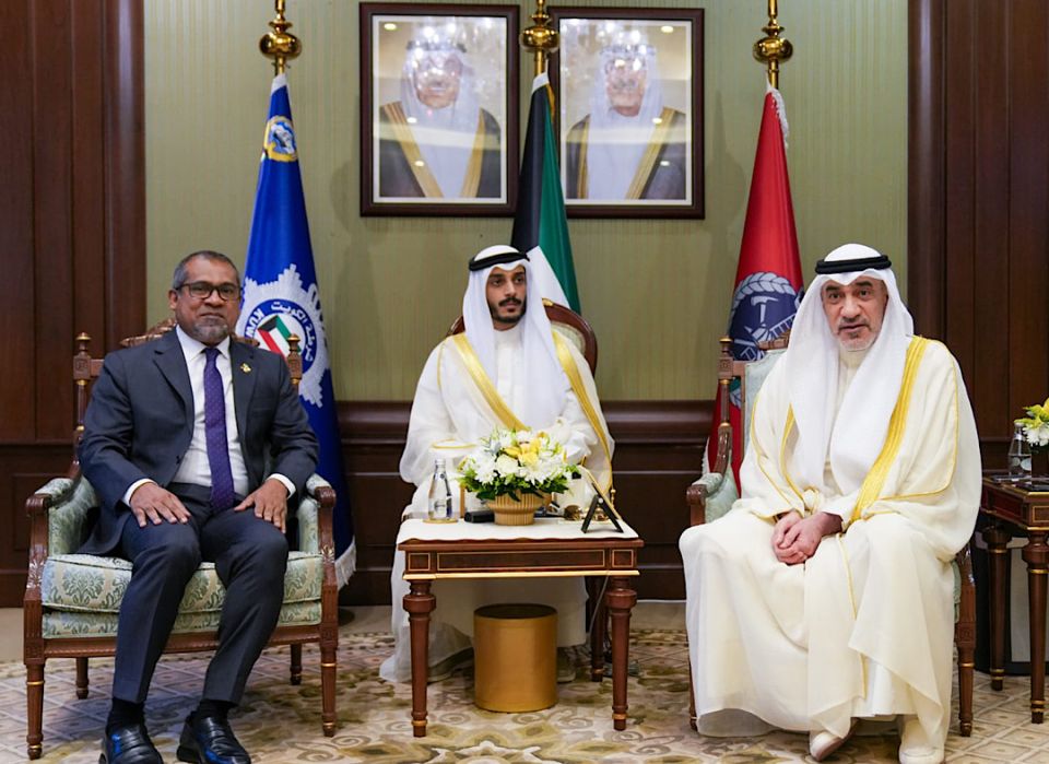 Raajje aai Kuwait ge gulhun ithurah harudhanaa kurumah e gaumuge acting prime minister aa eku mashvaraa kuravvaifi 