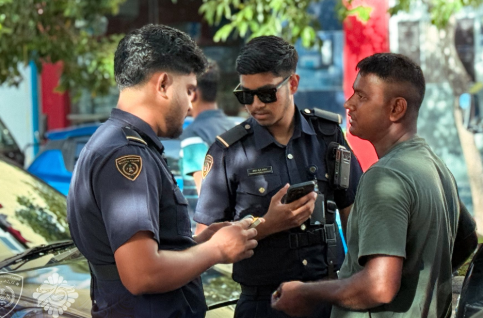 Immigration ge officerun furathama faharah body camera beynun kuran fashaifi