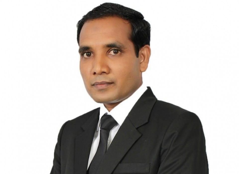 Sulooki gavaidhaa hilaafu vumun Bar council in dhe vakeelehgge vakeelu kamuge huhdha hifahattaifi 