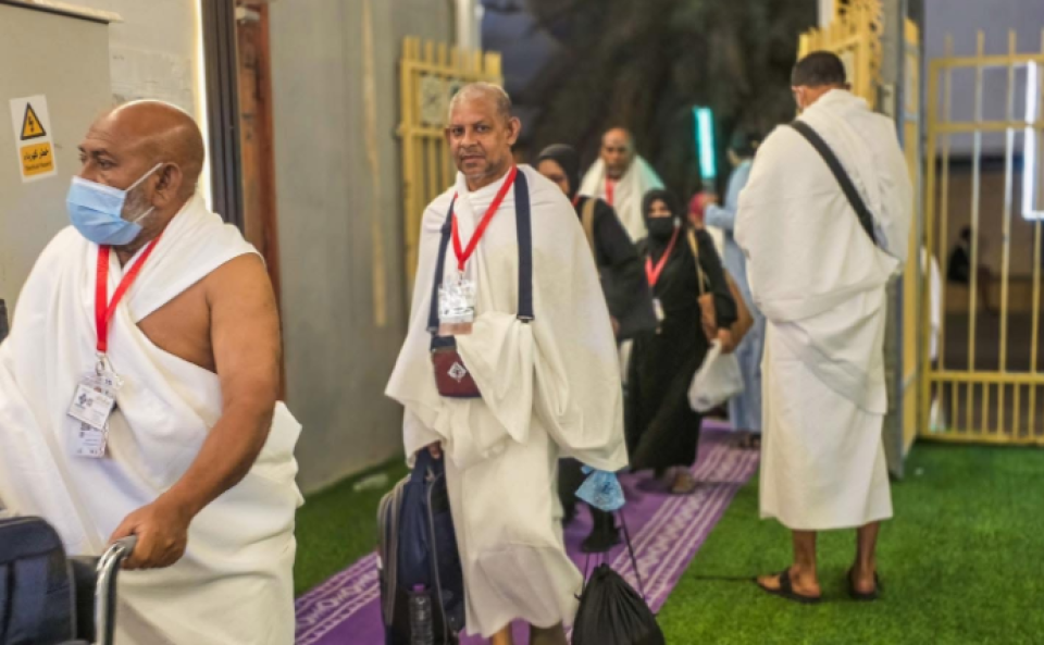 Dhivehi hajjuveringe haalu rangalhu, mirey arafaathah dhaan furaane: Hajj mission