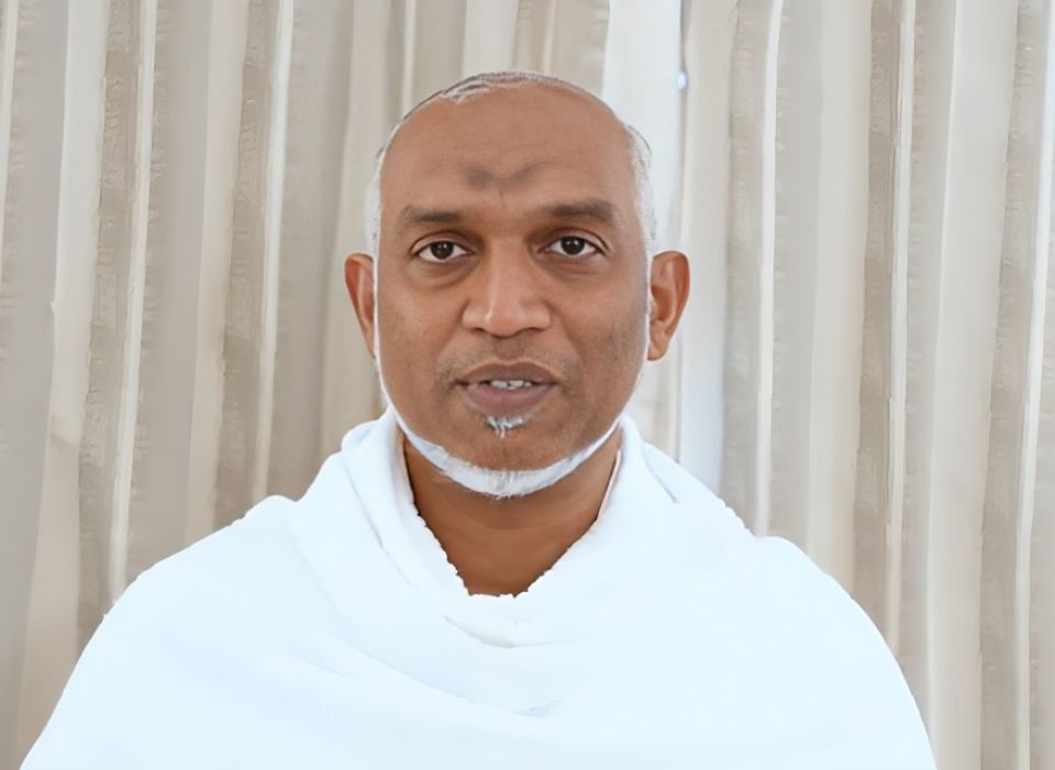 Hajjaajeenashaai umra ge alhukamah dhaa meehunnah dhey mehemaandhaaree ah raeesge shukuru