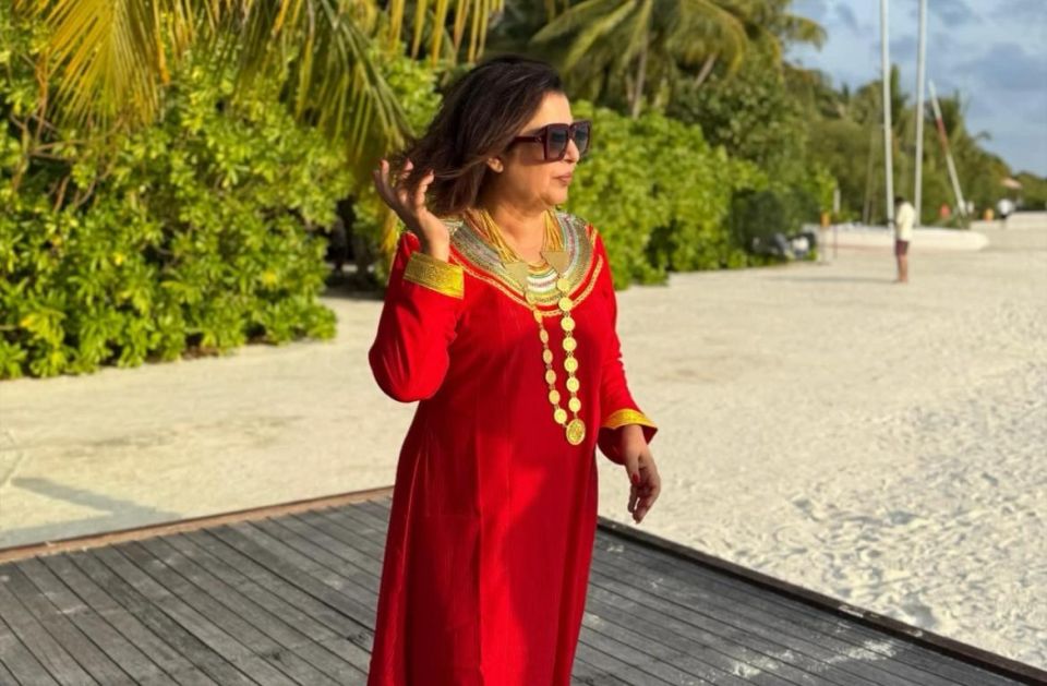 Farah khan Dhivehi raiy libaahugai,  heevanee hama dhivessehen!