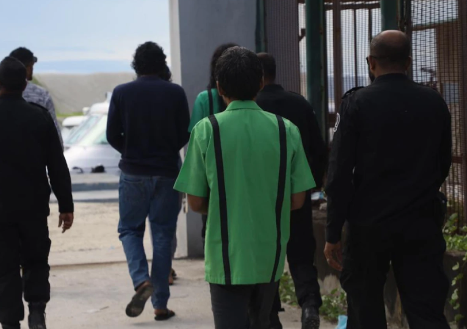 Tag alhuvaa dhookohllan 121 meehaku edhifaivee nama ves mihaathanah dhookuree 9 meehun: PG