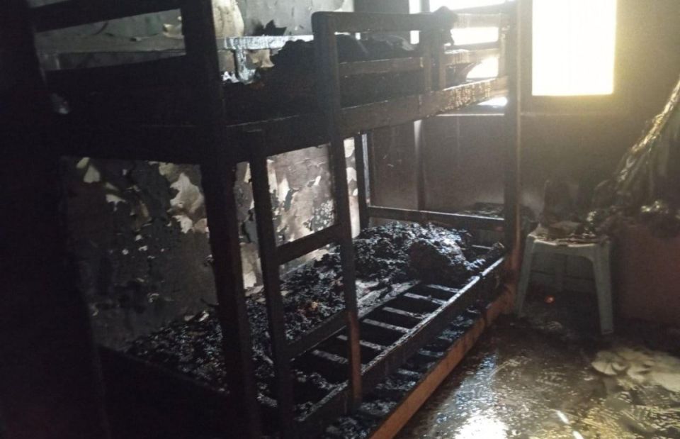 Vinares apartmentehge kotareegai roave, bodethi gellun thakeh 