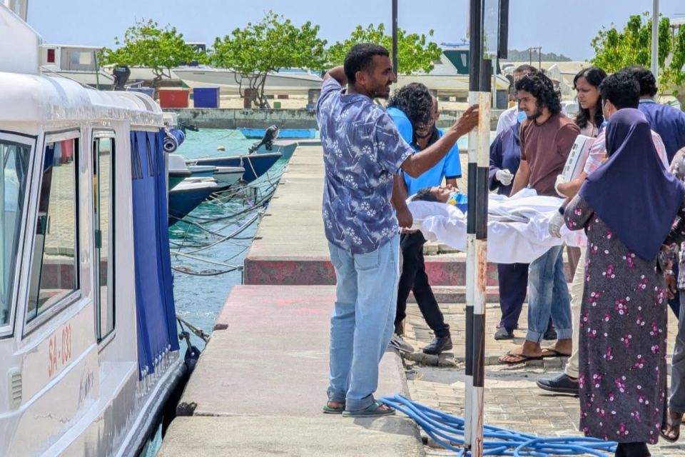 Fainu accident: 49 aharuge meeha adhi 14 aharuge kuhja ah faruvaadhenee IGMH ICU gai