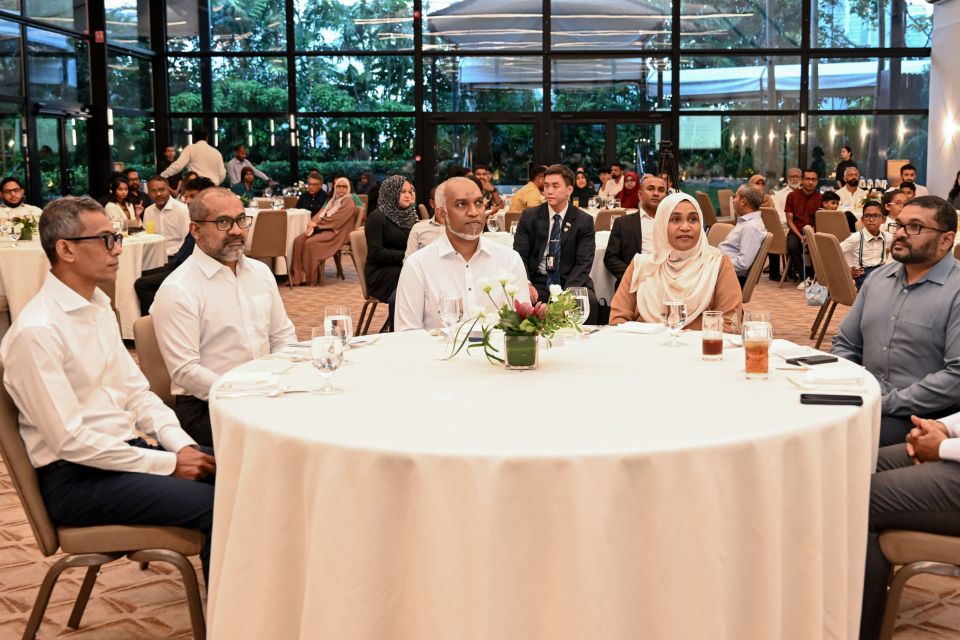 Singaporegai dhiriulhey dhivehi rayyithunna raees Muizzu bahdhalukurahvaifi