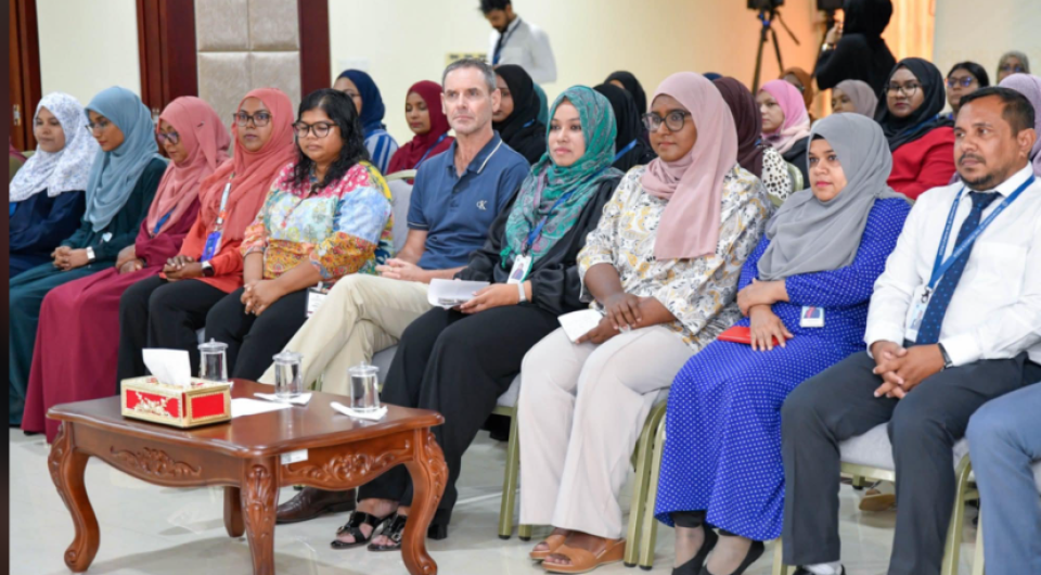 39 baiverinnaa eku anhenunnah haassako 'Practice Parliament' ge 7 vana program fashaifi