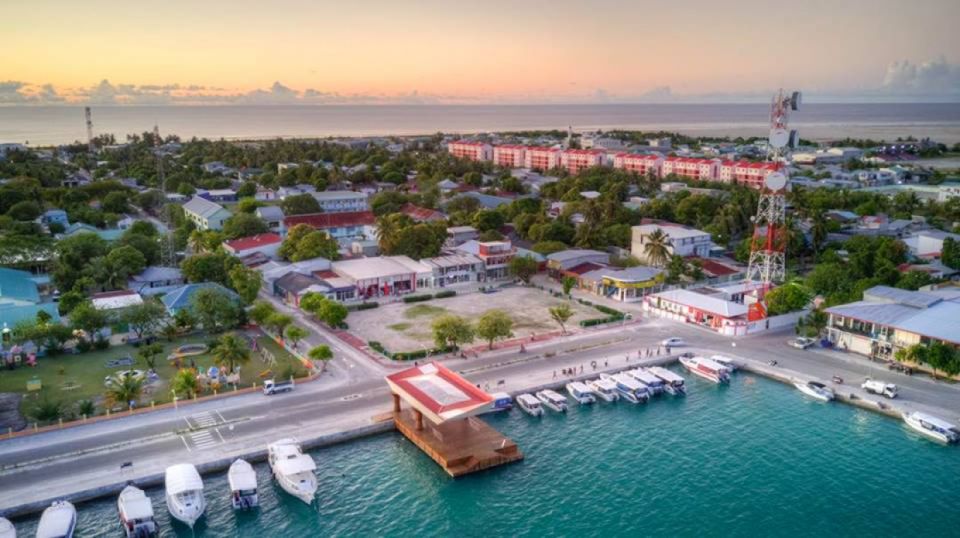 Thinadhoo Sinaaee sara'hahdhugai bidheysee aku niyaavefai ovvaa fenijje