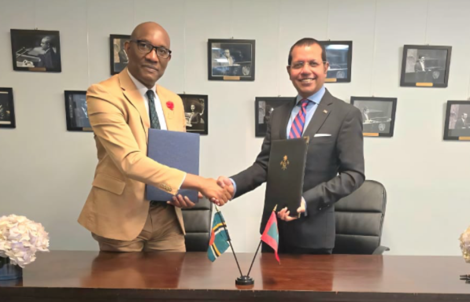 Visa aa nulai dhivehinnah Dominica ah dhathuru kureveyne
