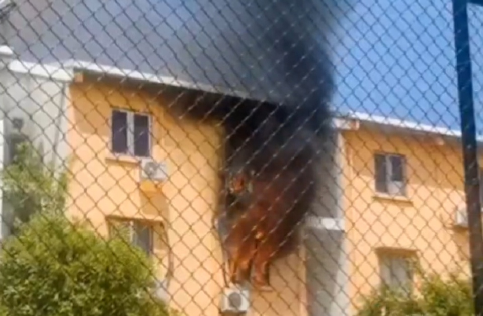 China flatehge apartmentgai alifaanuge haadhisaaeh hingaa, bodethi gellunthakeh vejje 