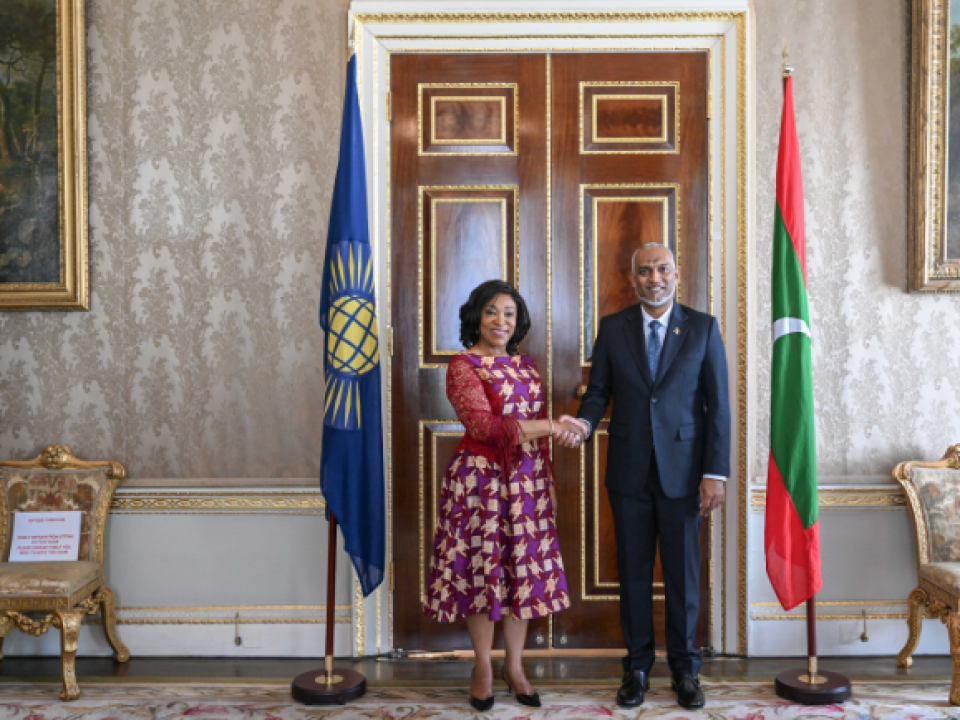 Common Wealth ge Secretary General aai Raees badhdhalu kuravavaifi