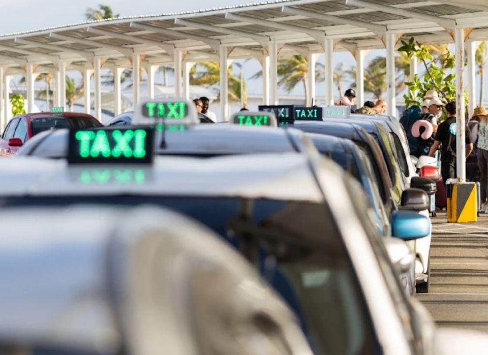 Maadhamaa in feshigen domestic terminal kairi ah car thah madeh nukureveyne: MACL 