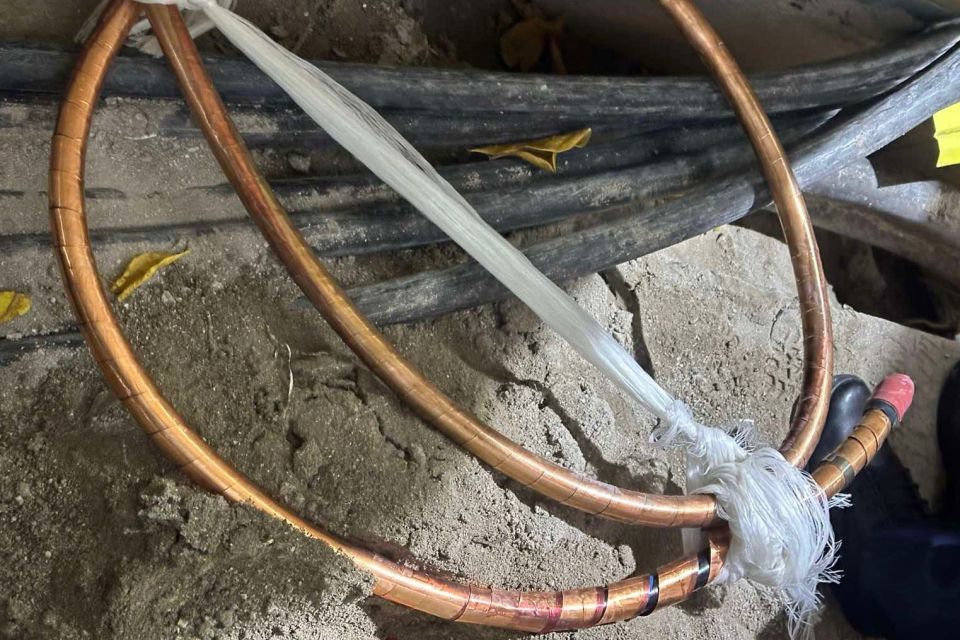 STELCOge sub-stationeh thereyah vadhe cable burikuri massala balanee