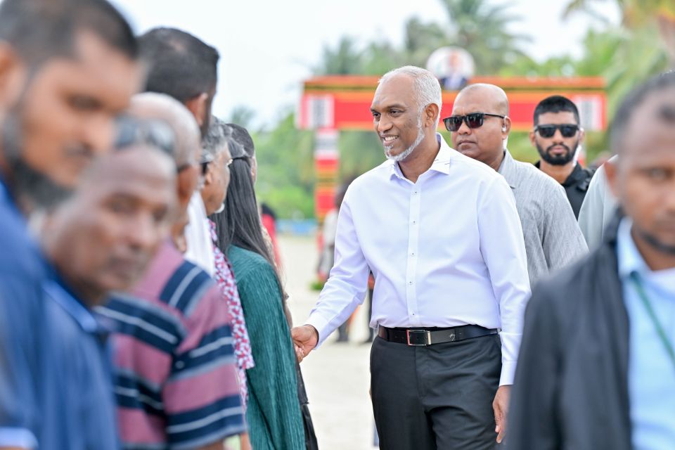 Thulhadhoo gai 100 flat alhan varaha avahaha bayakaa havaalu kuraanan: Raees