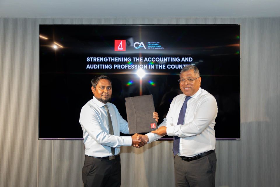 BML aai CA malidves gulhigen raajjeyge accounting adhi maalee dhaairaa harudhanaa kuranee 