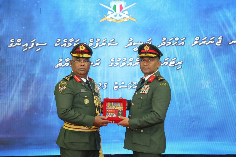 37 aharuge hidhumathahfahu Ahmed Nasheed sifaingein retirekohfi