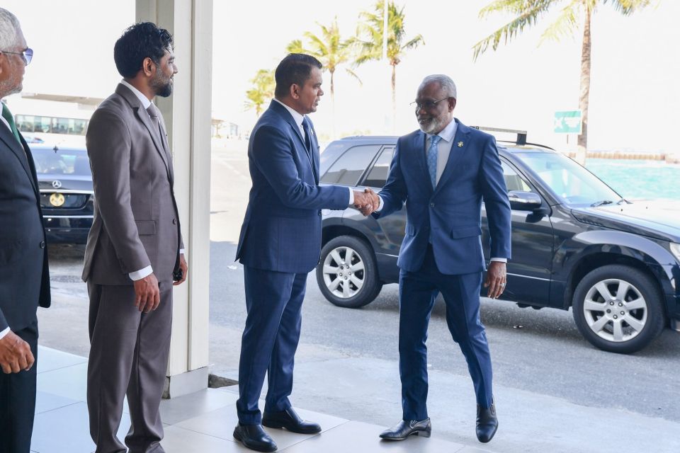 Rasmee dhathurehgai majileehuge raees Abduhraheem Pakistan ah furaavadaigannavaifi