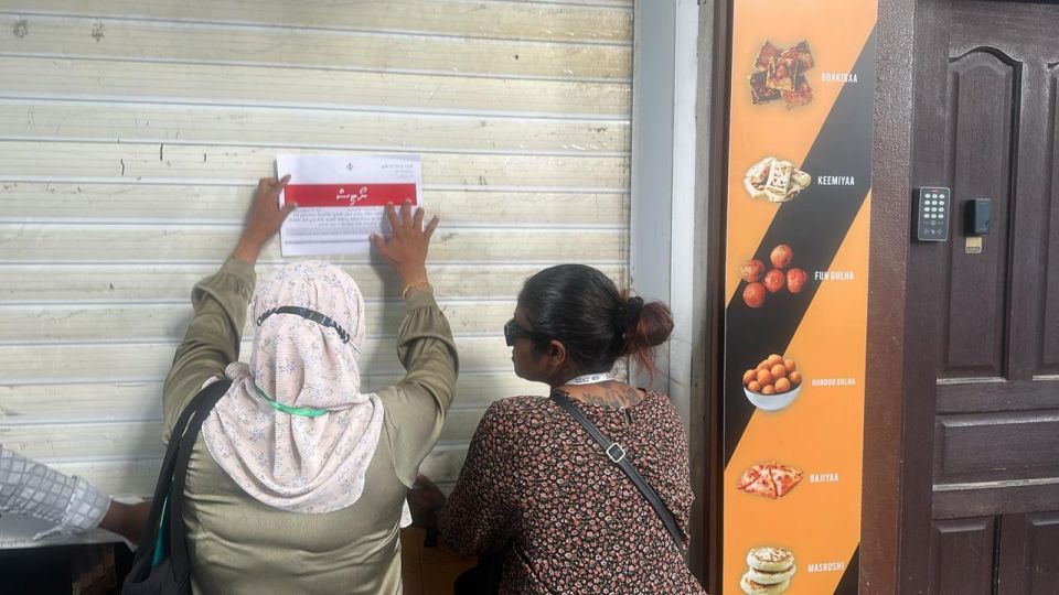 Saafuthaahirukan kuda cafe thakaai restaurent thah bandhu kuranee, mihaathanah 25 thaneh vanee bandhukohfai